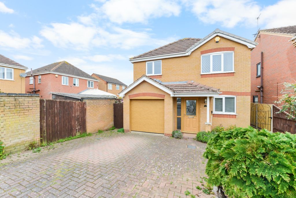 Property photo 1 of 20 4881060