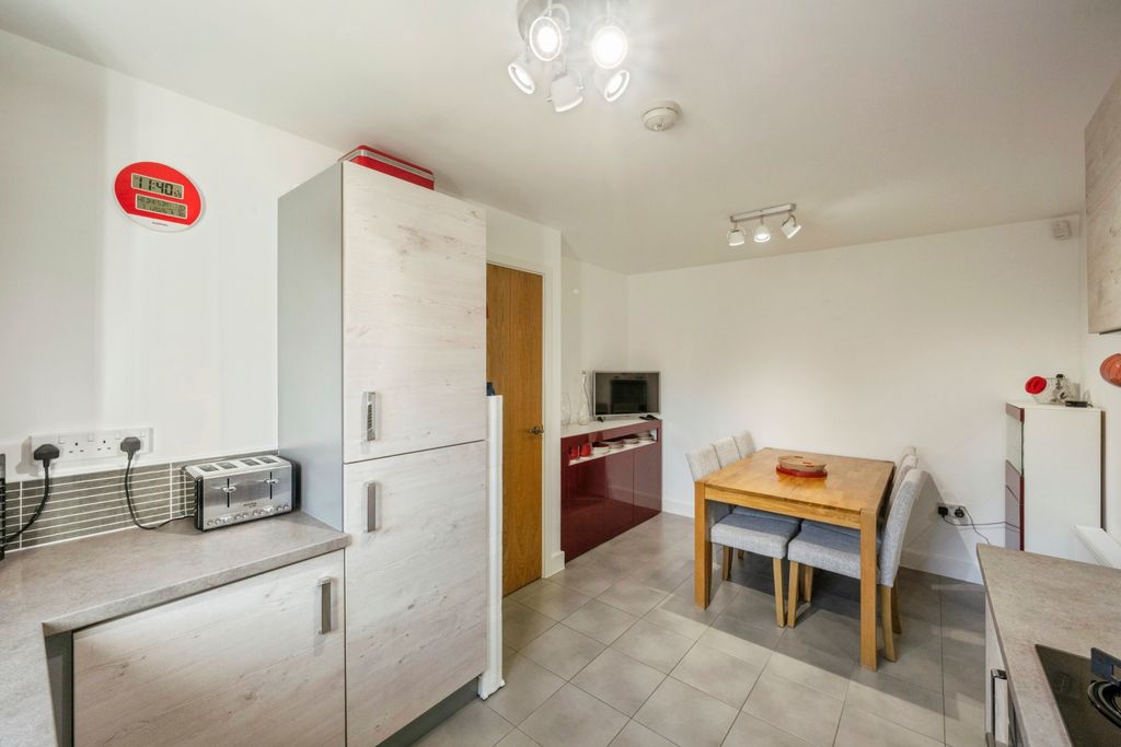 Property photo 2 of 19 Kitchen/Diner