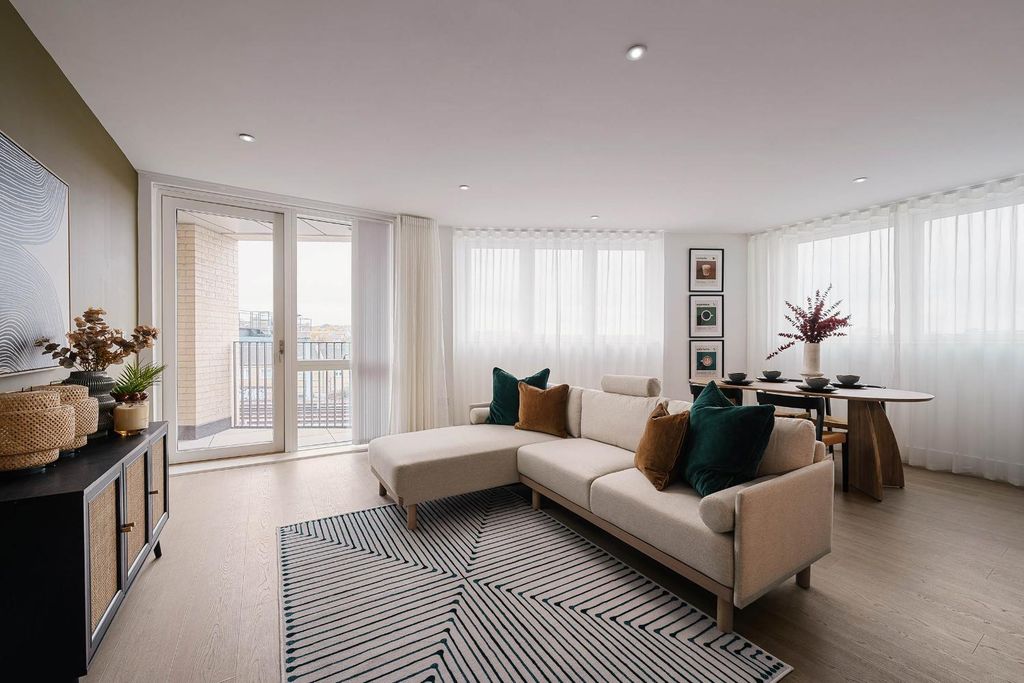 Property photo 1 of 21 Images