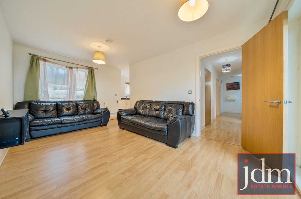 Property photo 2 of 10 9E96c307-27Af-40E...
