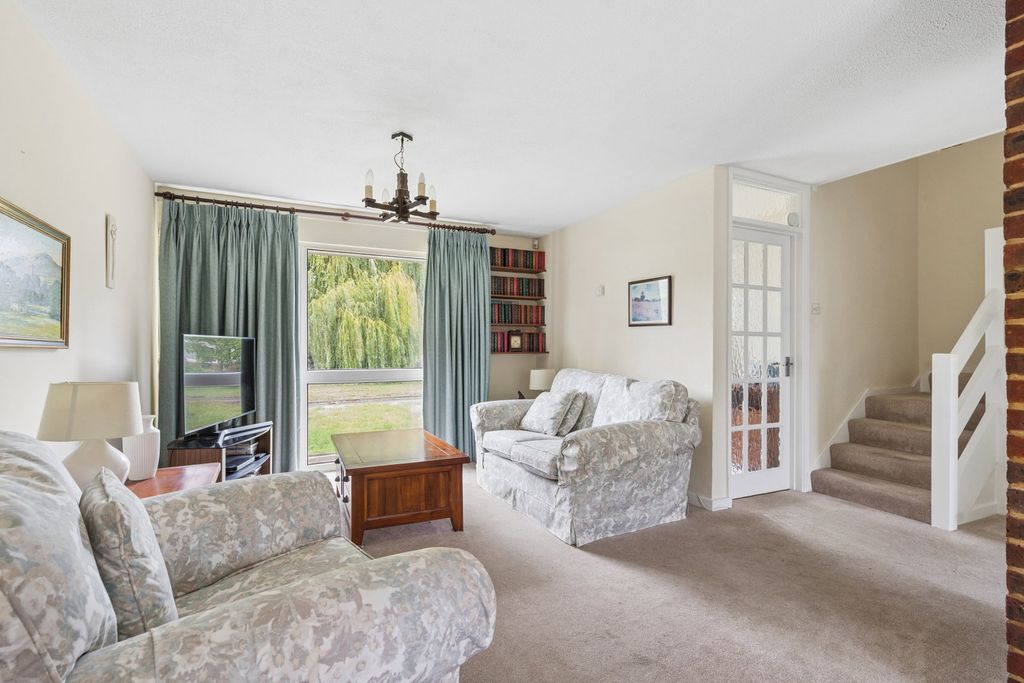 Property photo 2 of 22