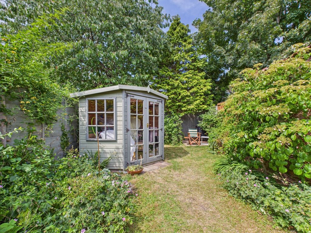 Property photo 2 of 23