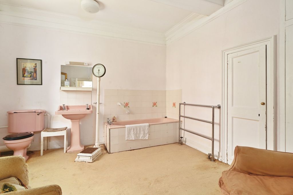 Additional image 24 of 5 bed detached house for saleKeere Street, Lewes, East Sussex BN7