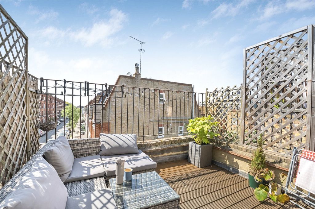 Property photo 3 of 15 Picture No. 11