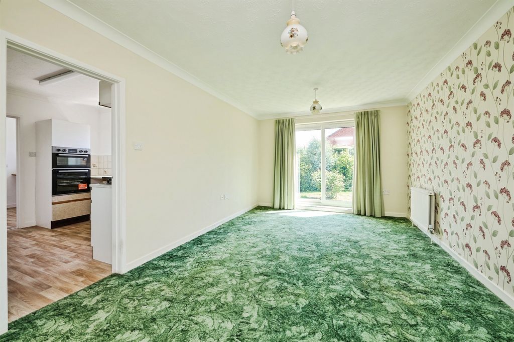 Property photo 3 of 17