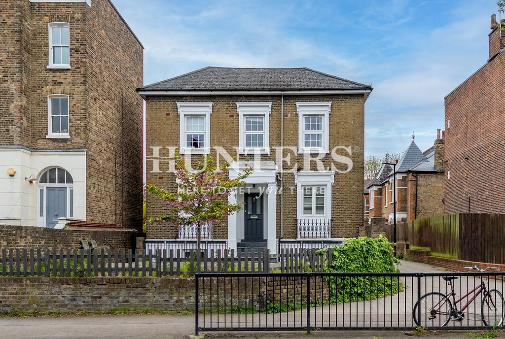 Property photo 2 of 10 Ext.Jpg