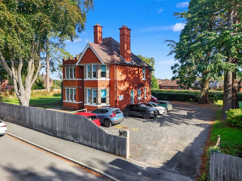 Property photo 3 of 27 4563975