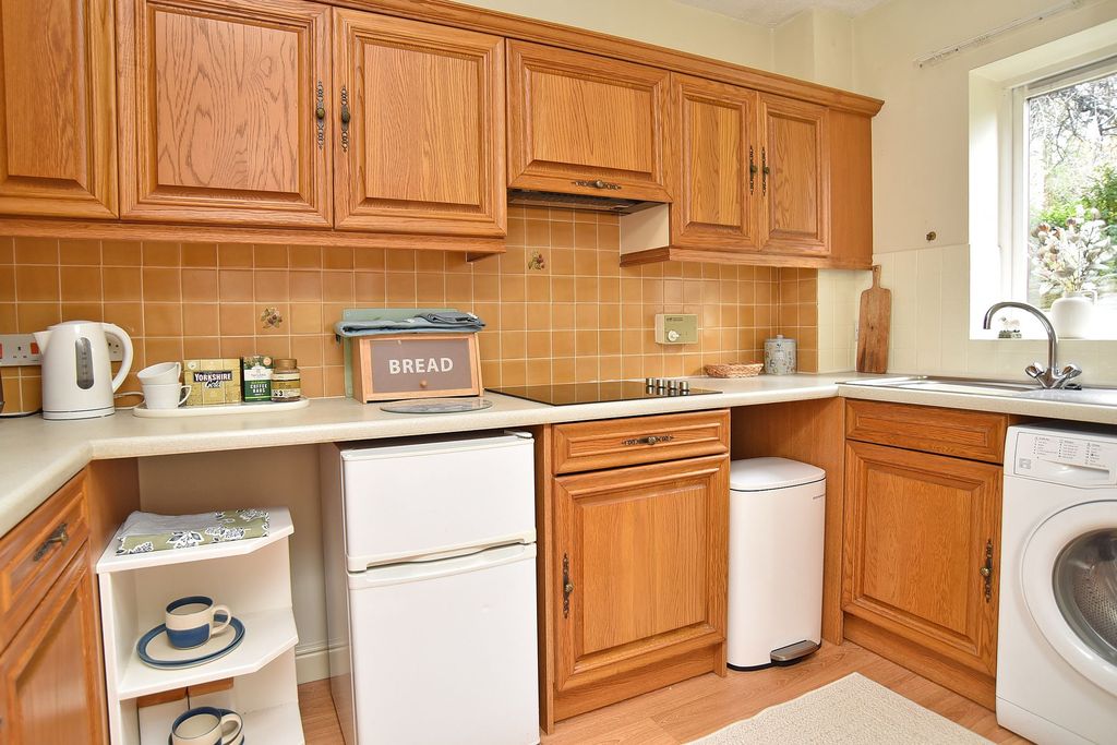 Property photo 3 of 7