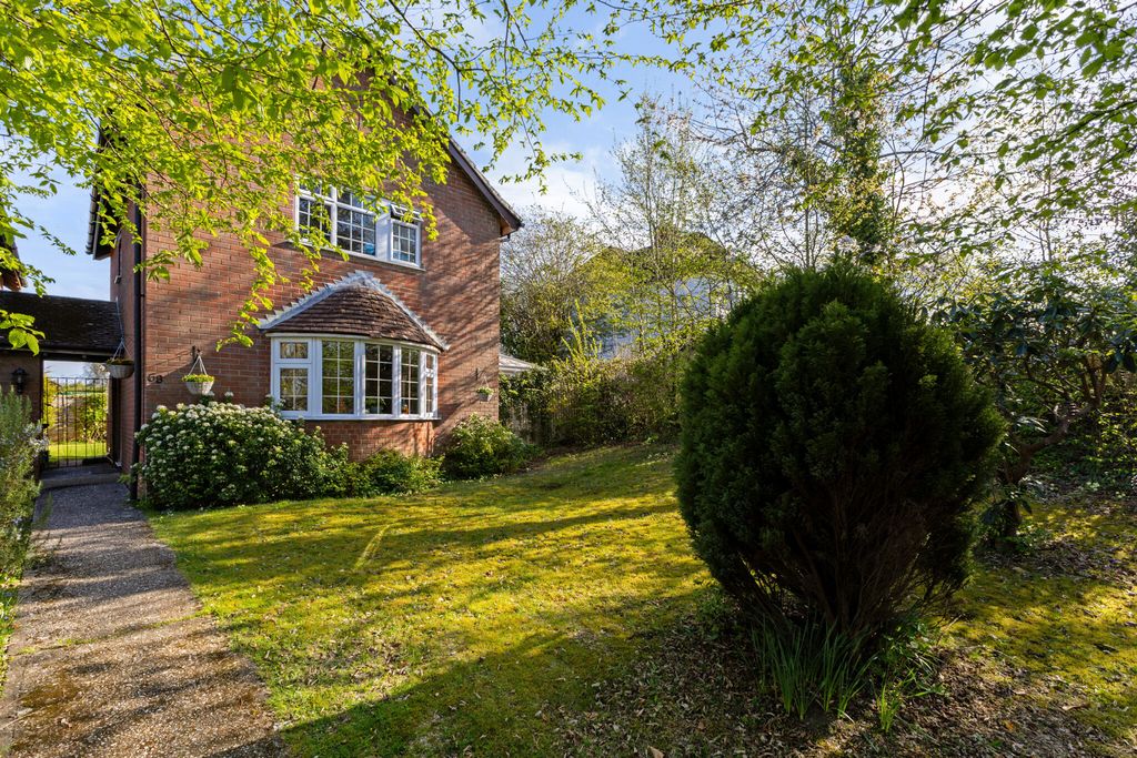 Property photo 1 of 8 1