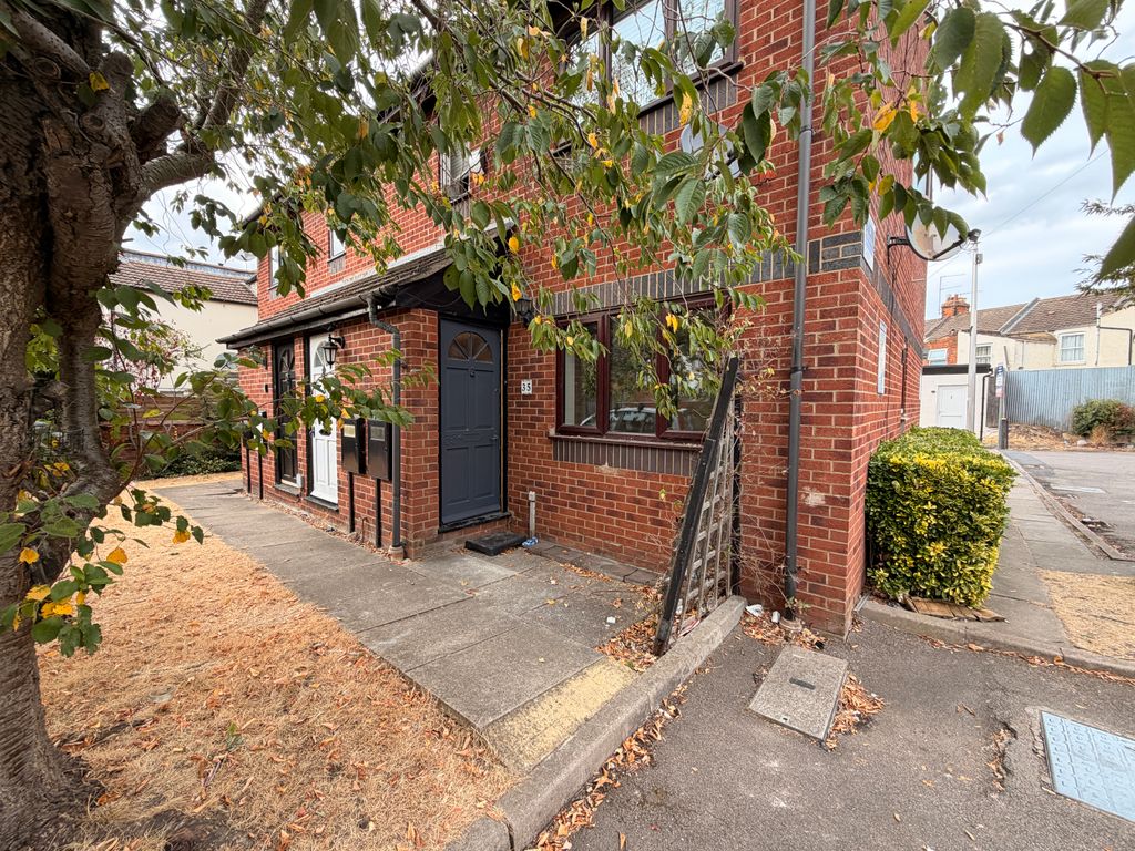 Property photo 2 of 9 Image