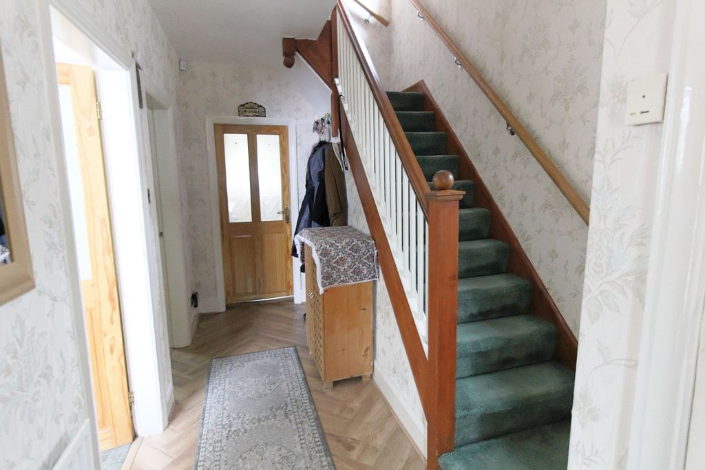 Property photo 2 of 15 Img_9104_Dxo