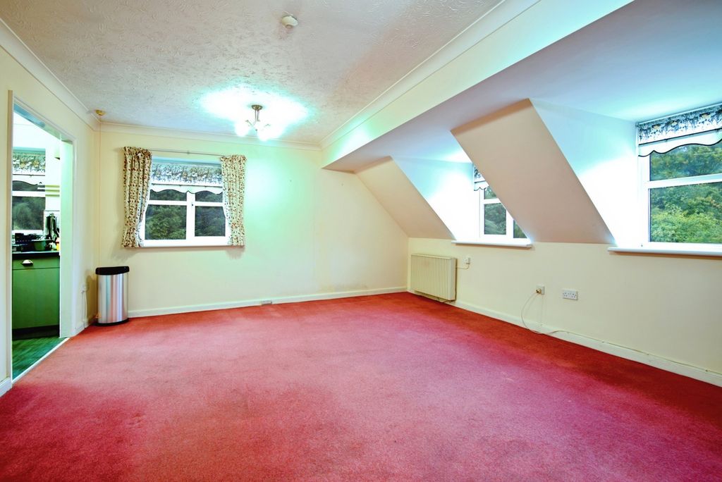 Property photo 2 of 18 Pbox-Img.Jpg