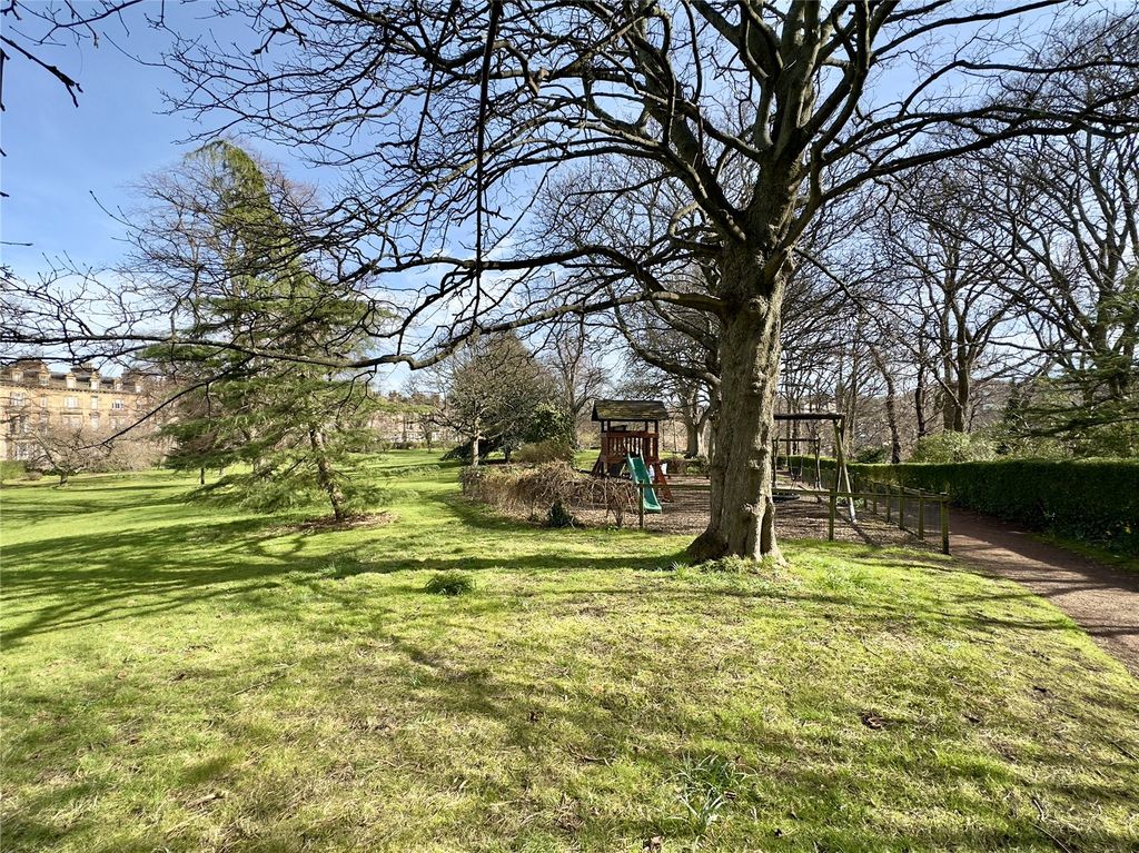 Property photo 2 of 18 Picture No. 04