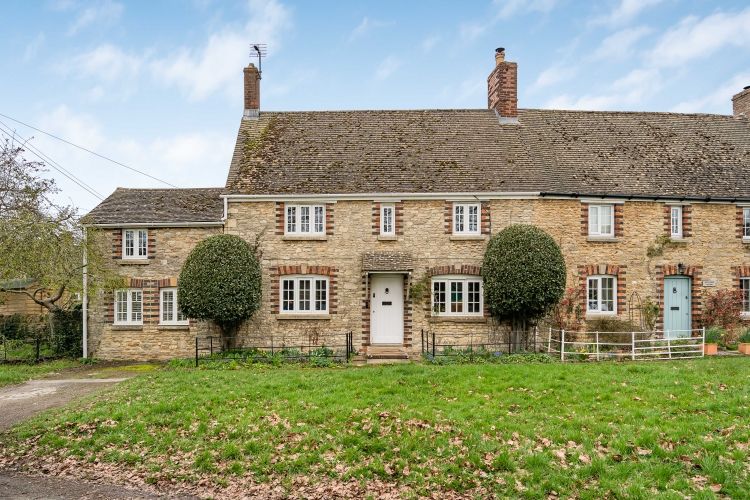 Property photo 1 of 9 3_75343