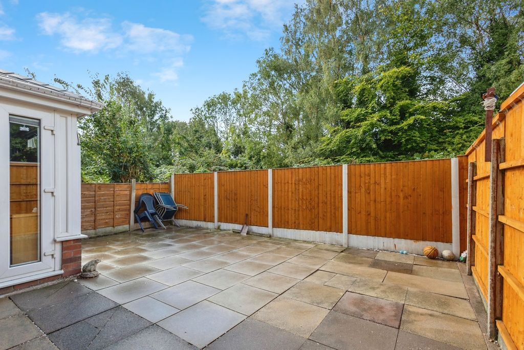 Property photo 2 of 17 Photo