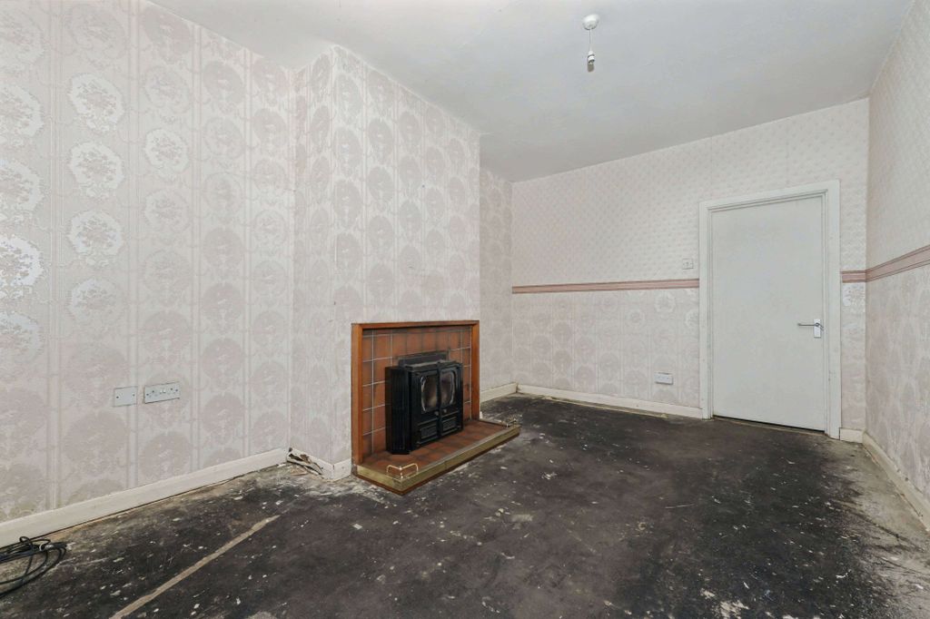 Property photo 3 of 18 4 Albert Street, Longtown, Carlisle, Cumbria, Ca6 5Sf
