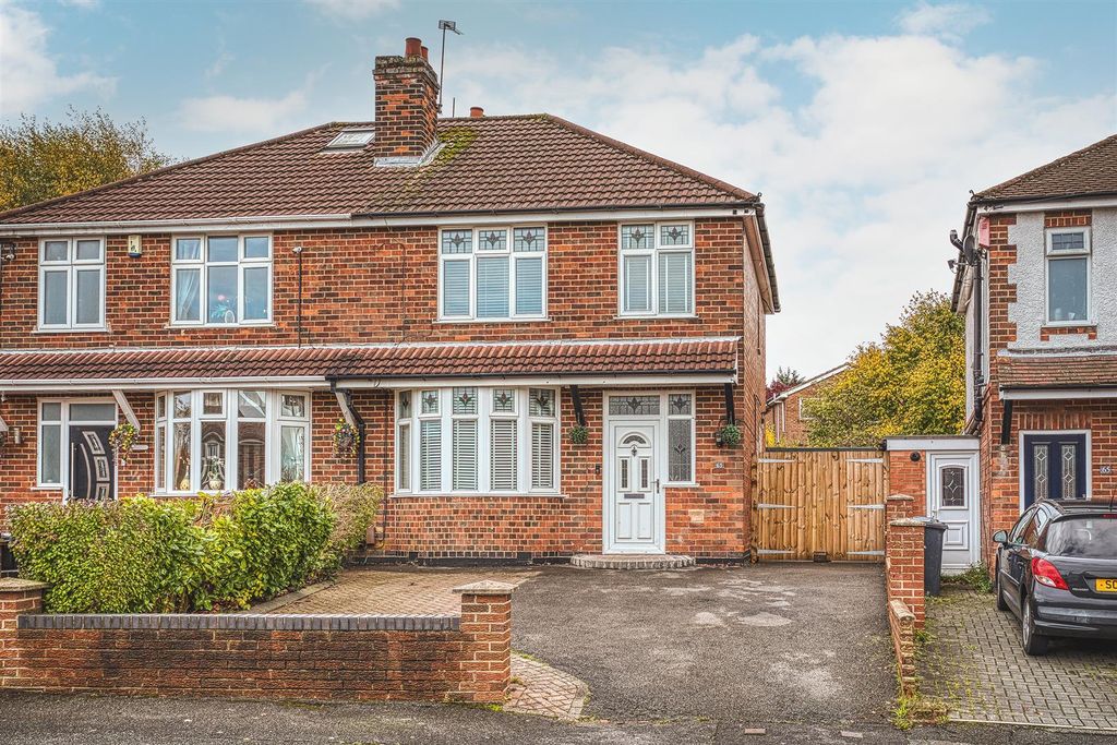 Property photo 1 of 28