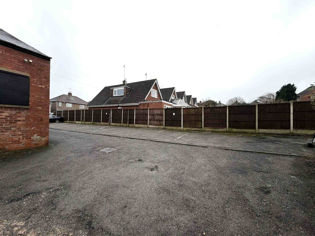 Property photo 2 of 8