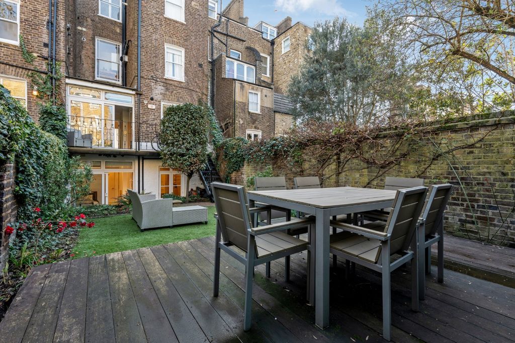 Property photo 3 of 14