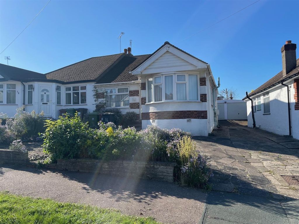 Property photo 1 of 10 16 Sunnybank Rd Front.Jpg