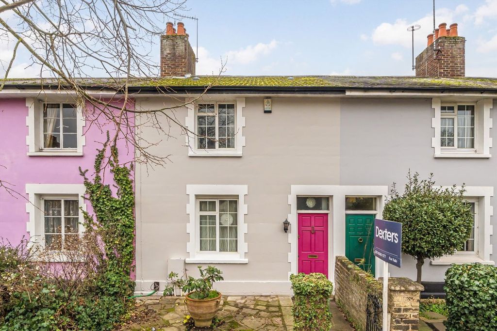 Property photo 1 of 8