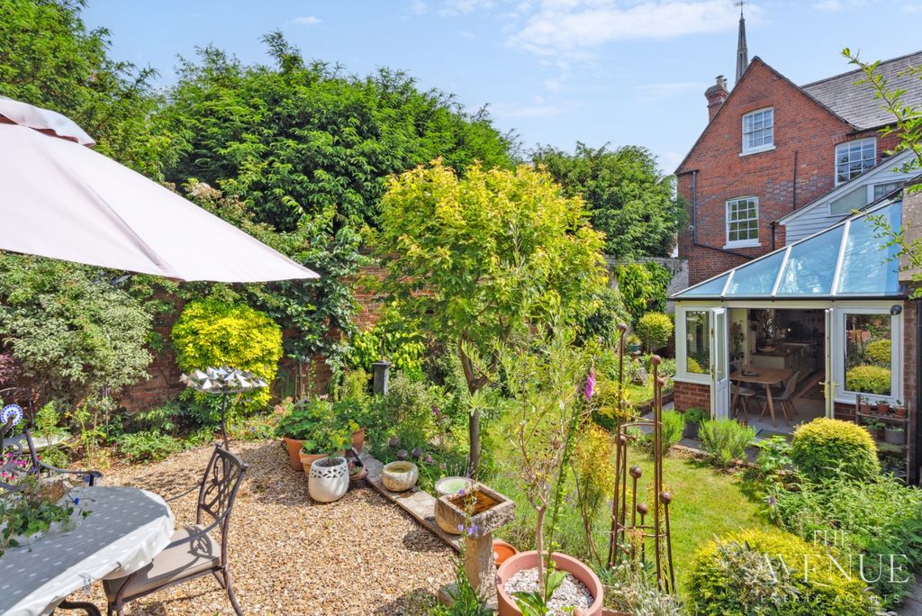 Property photo 3 of 18 4259636