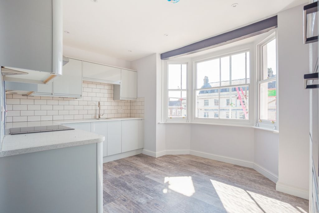 Property photo 1 of 5 Kitchen
