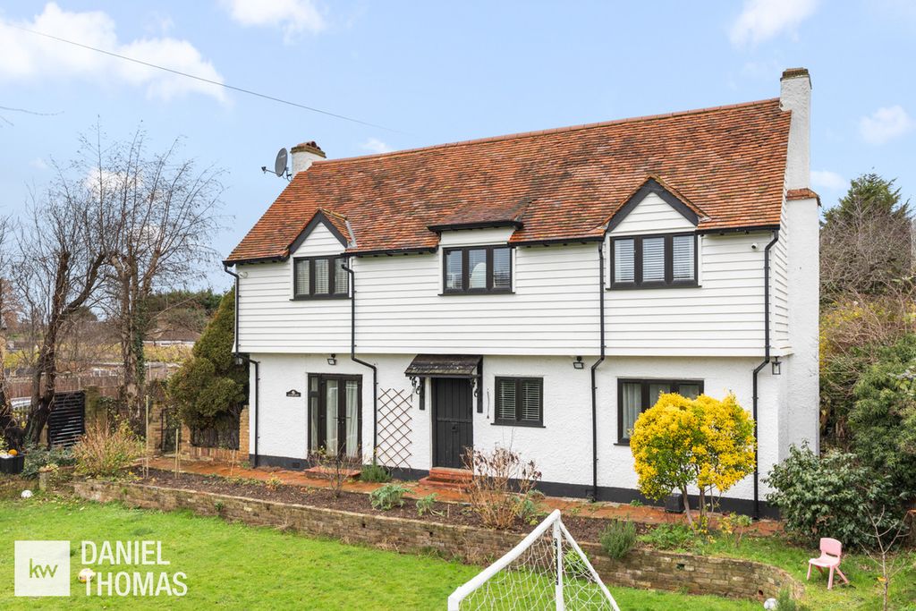 Property photo 1 of 30