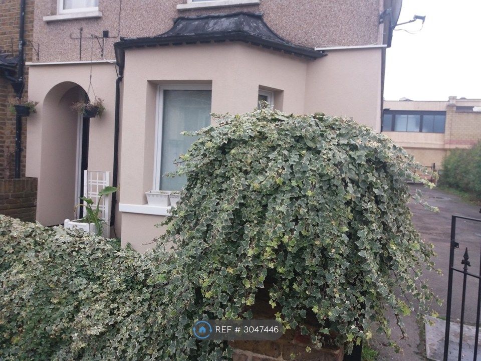 Property photo 3 of 12
