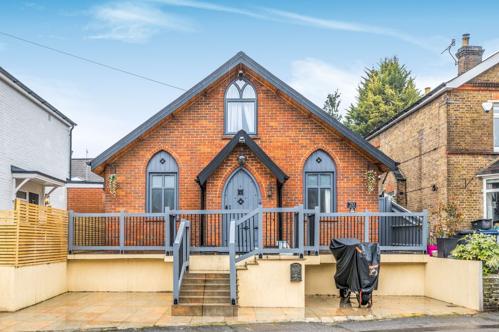 Property photo 1 of 33 Front