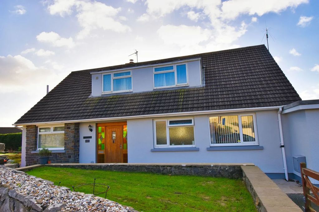 Property photo 1 of 24