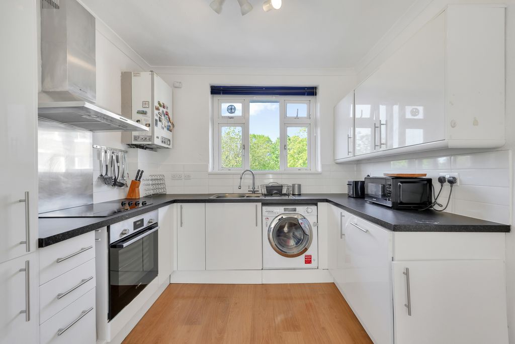 Property photo 3 of 20 Picture No. 01