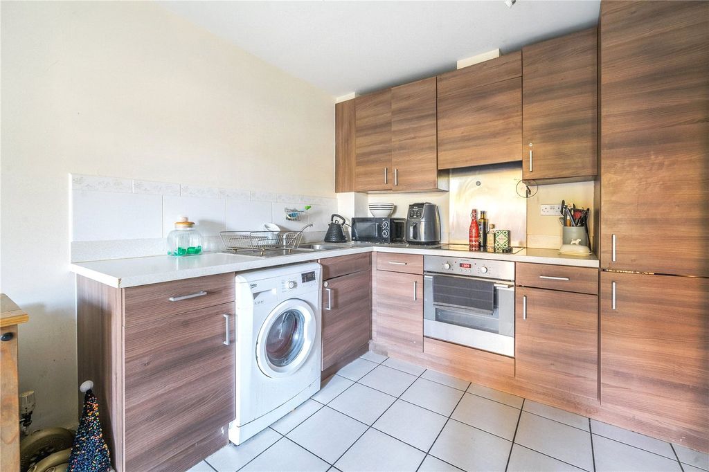 Property photo 3 of 9 Picture No. 05