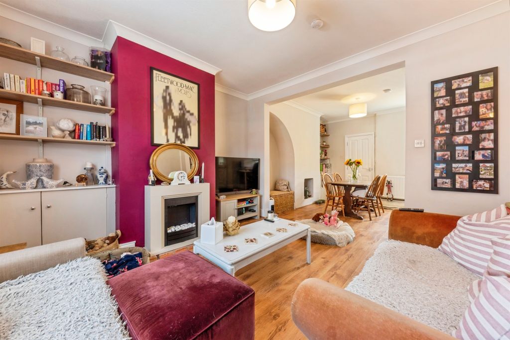 Property photo 3 of 18