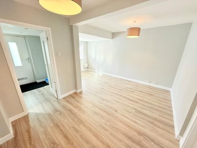 Property photo 3 of 18 3.Jpg