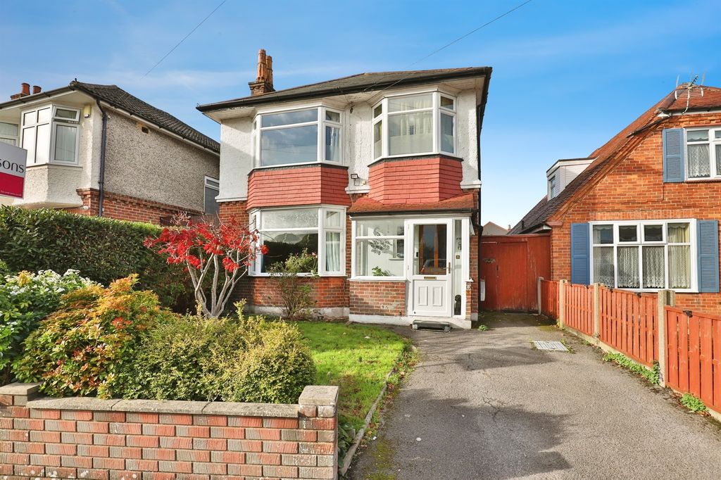 Property photo 1 of 17