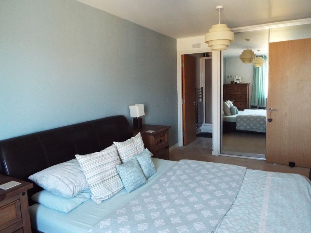 Property photo 3 of 6