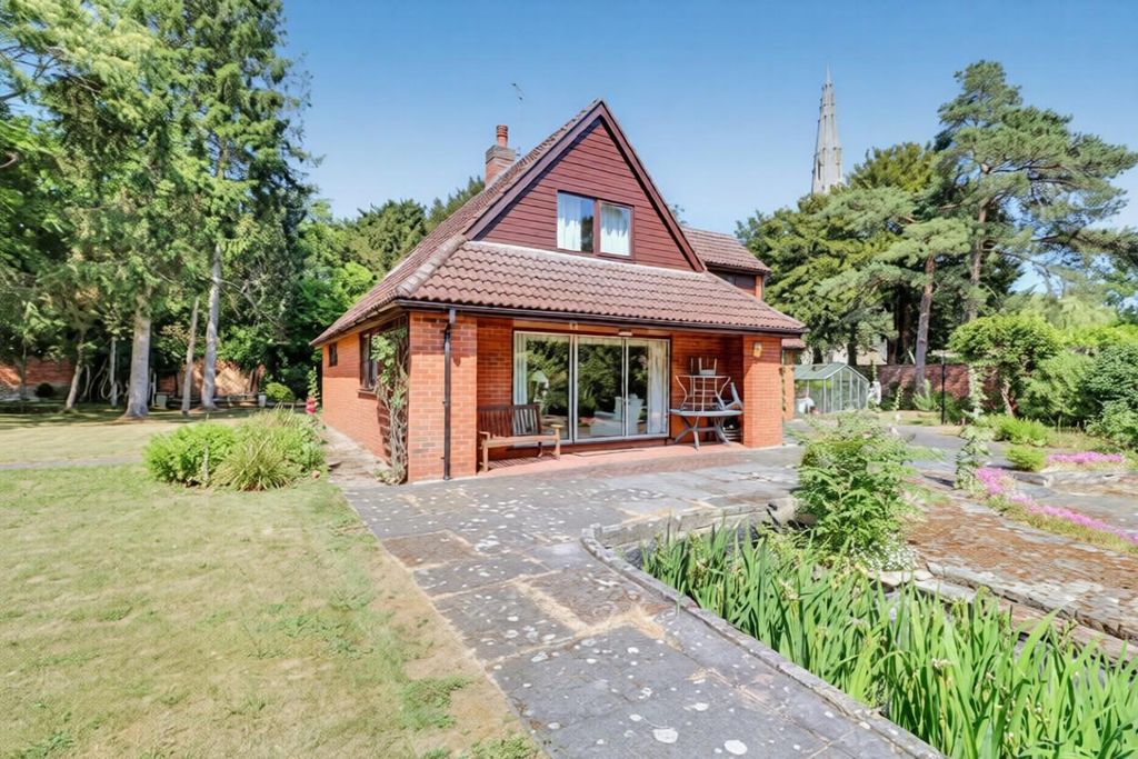 Property photo 1 of 22