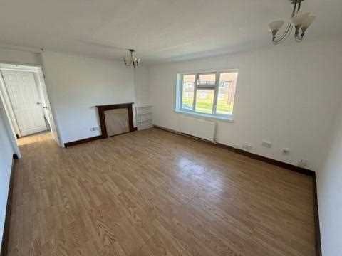 Property photo 2 of 6 Lounge