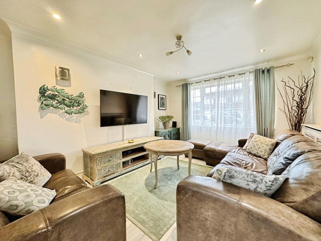 Property photo 3 of 12 84F53Aec-Img_0170.Jpg