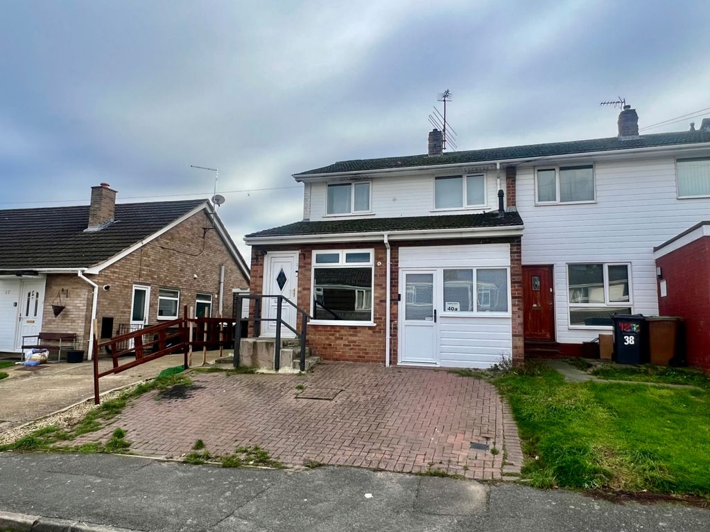 Property photo 1 of 12 Photo 13