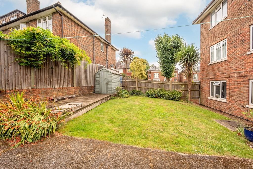 Property photo 2 of 11