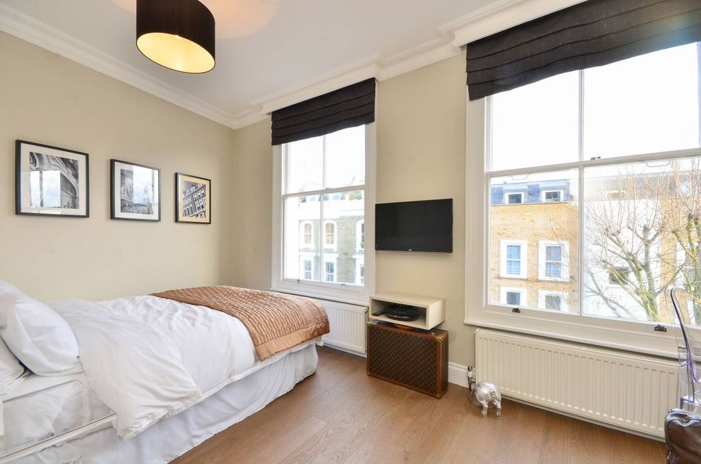 Property photo 1 of 8