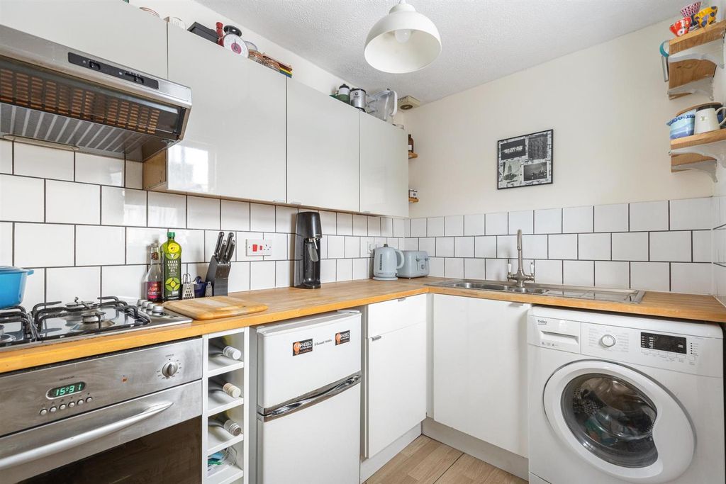 Property photo 2 of 14 Pbck8093-Hdr.Jpg