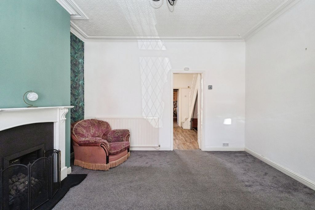 Property photo 3 of 14 Pbox-Img.Jpg