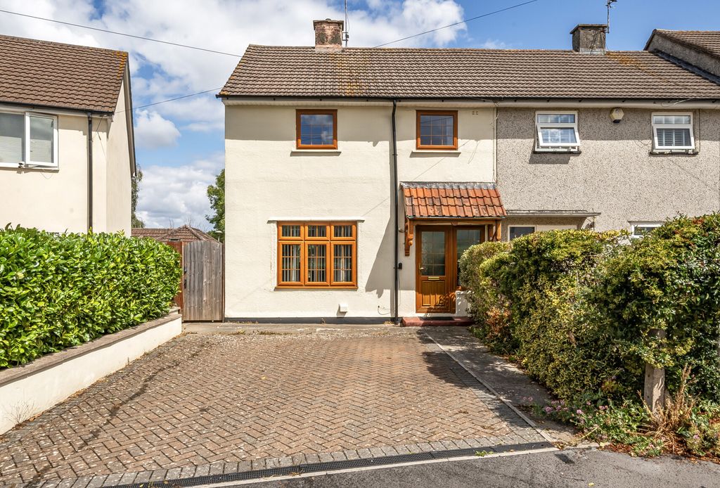 Property photo 1 of 11 1325373-3-688cd55...