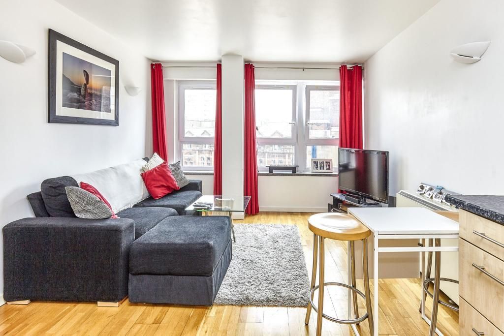 Property photo 1 of 9 Living Room