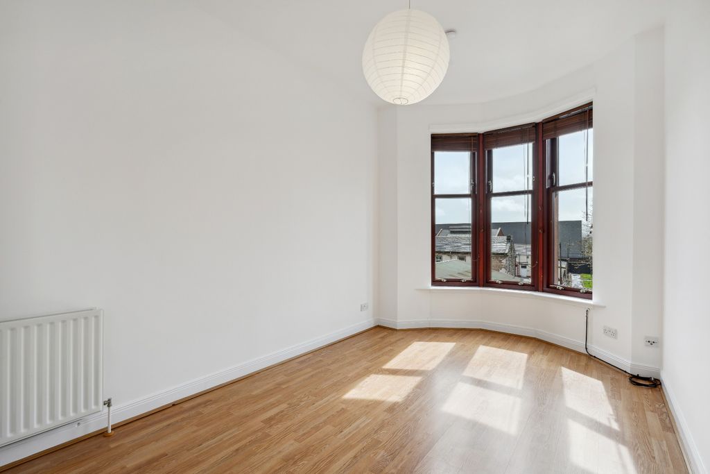 Property photo 2 of 11 2