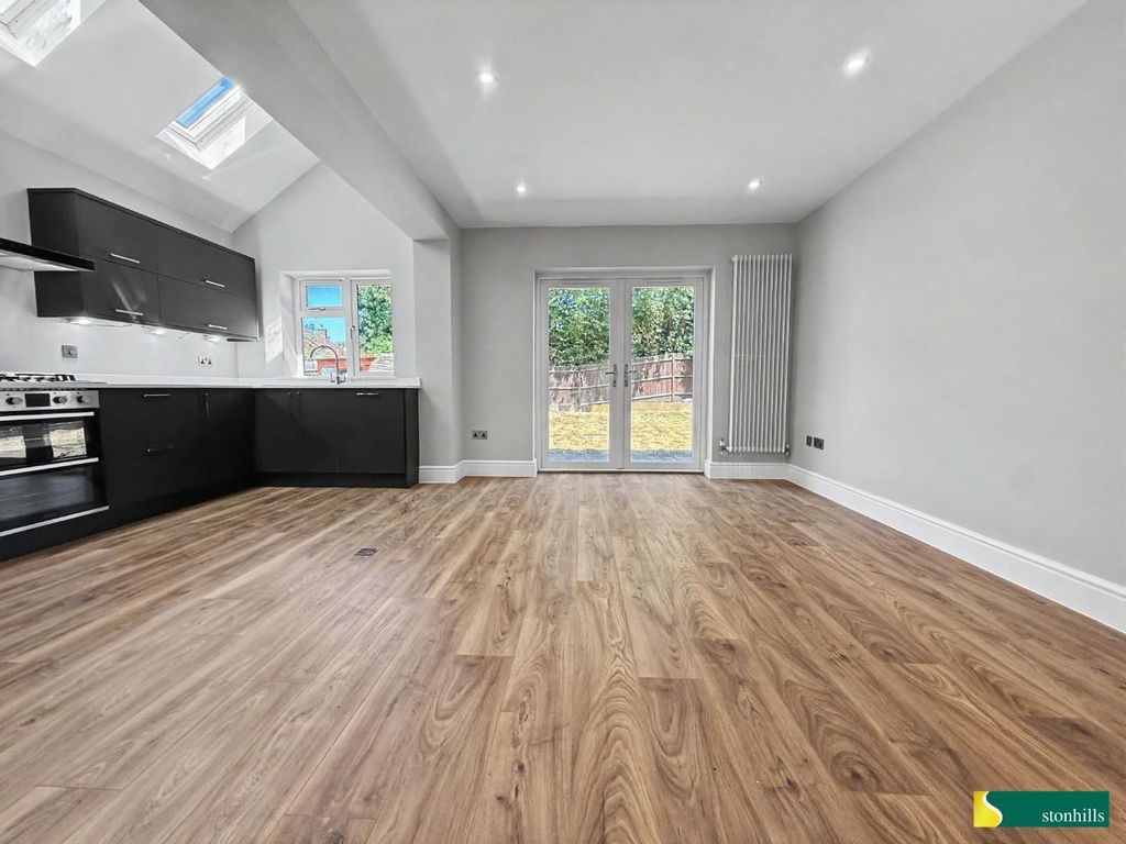 Property photo 3 of 23 15.Jpg