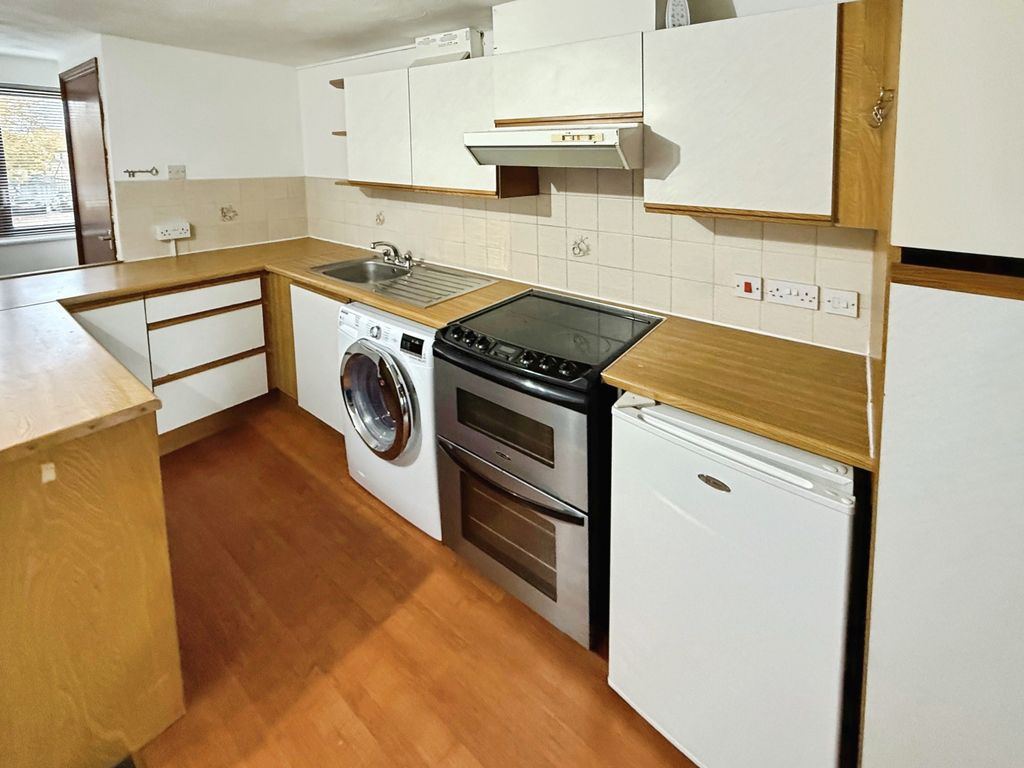 Property photo 3 of 5 Gallery